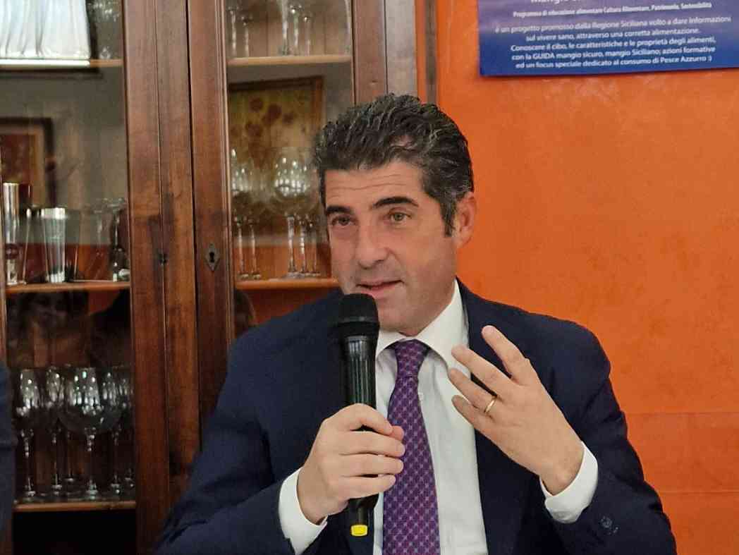 Immagine articolo: Rotary, l'importanza del pesce azzurro nella dieta mediterranea