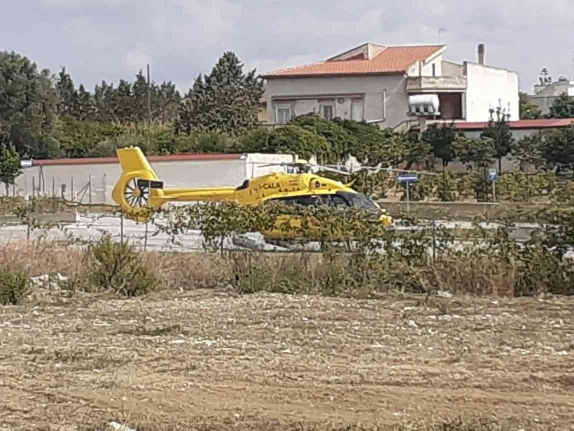 Immagine articolo: Menfi. Grave incidente tra via Ognibene e via Risorgimento. Un ferito trasportato in elisoccorso