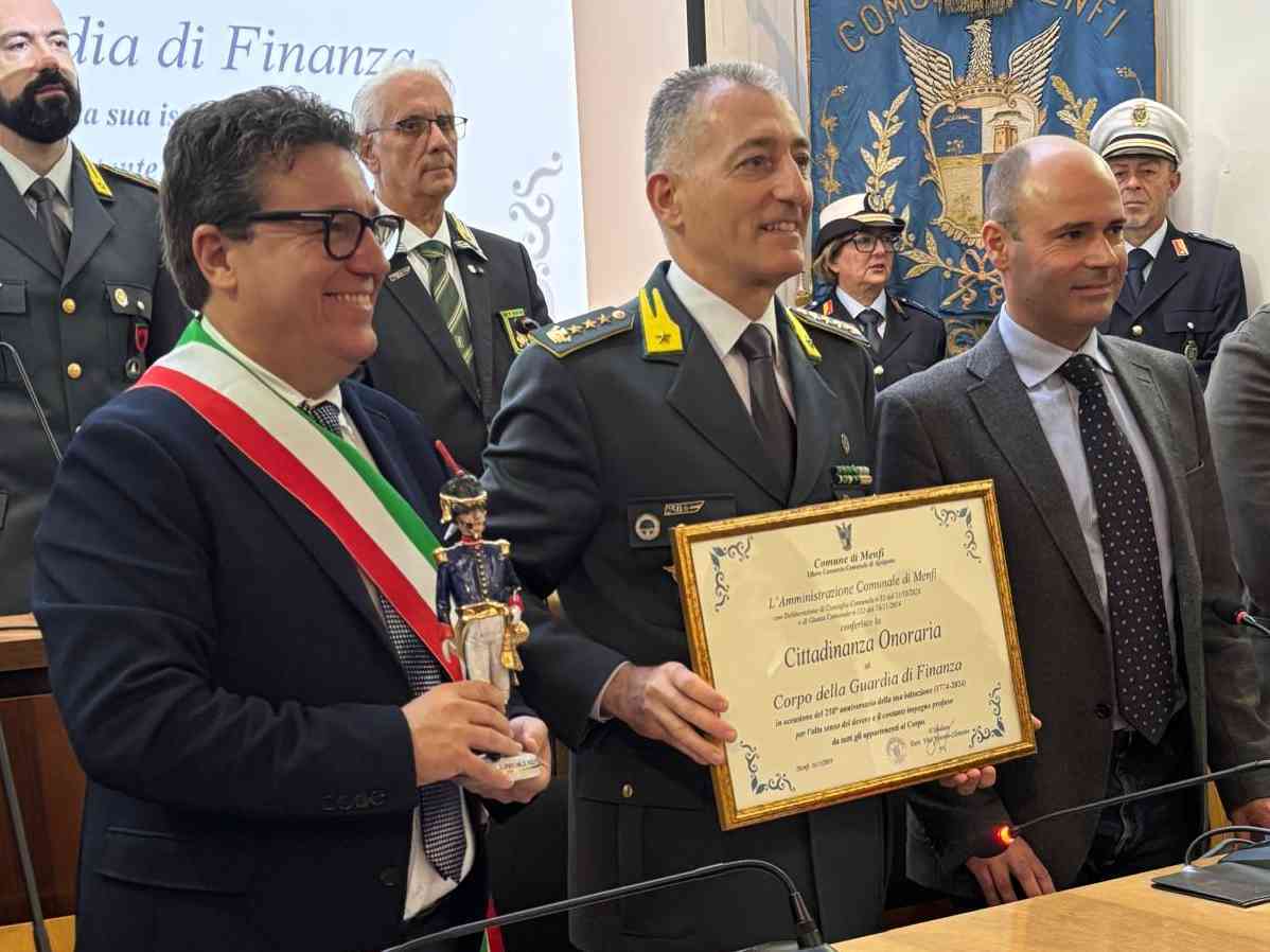 Immagine articolo: Assegnata la cittadinanza onoraria di Menfi al corpo della Guardia di Finanza