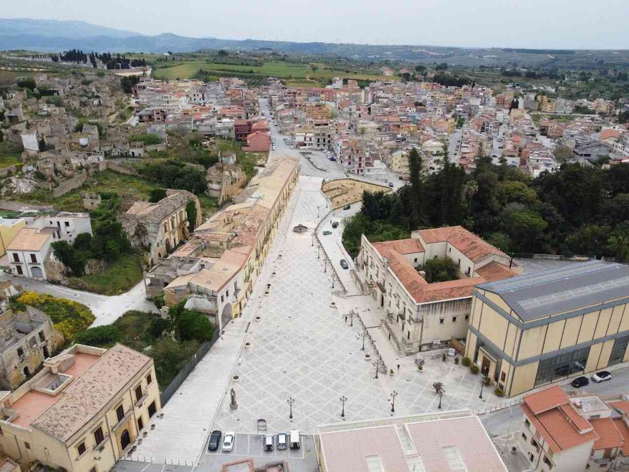 Immagine articolo: Santa Margherita di Belìce, rissa tra i giovani, si cercano dei filmati della videosorveglianza in Piazza