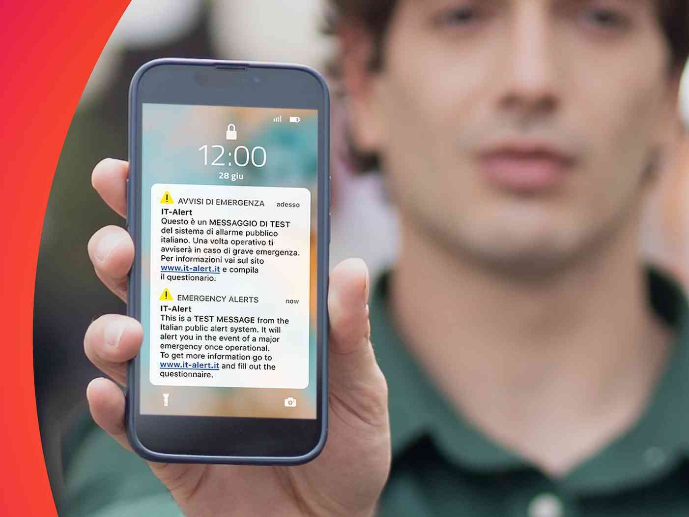 Immagine articolo: Alle 12 i cellulari suonano l'allarme, piccolo spavento ma si è trattato di un test