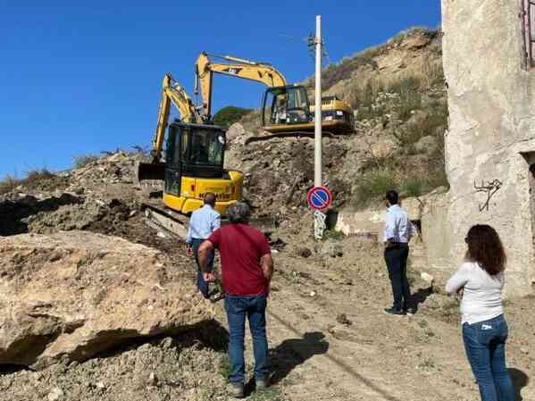 Immagine articolo: Menfi, pubblicata la gara per consolidare la collina di Porto Palo