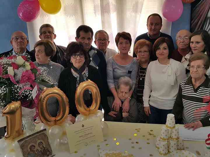 Immagine articolo: Santa Margherita feteggia i 100 anni di Elisabetta Saitta