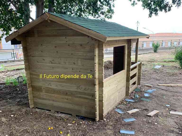 Immagine articolo: Sambuca, prendono di mira il cantiere del Parco giochi inclusivo in allestimento. Beccati dalle telecamere di sorveglianza: Il Sindaco ha sporto denuncia