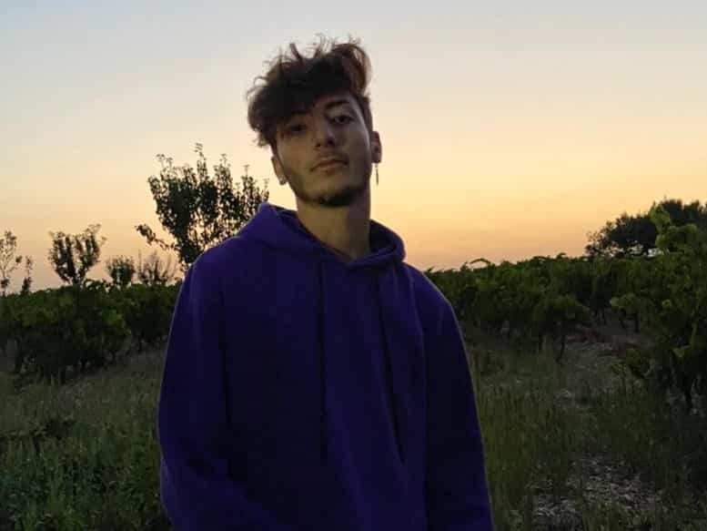 Immagine articolo: Fiaccolata per Raffaele: ad un mese dalla sua scomparsa la comunità mantiene vivo il suo ricordo