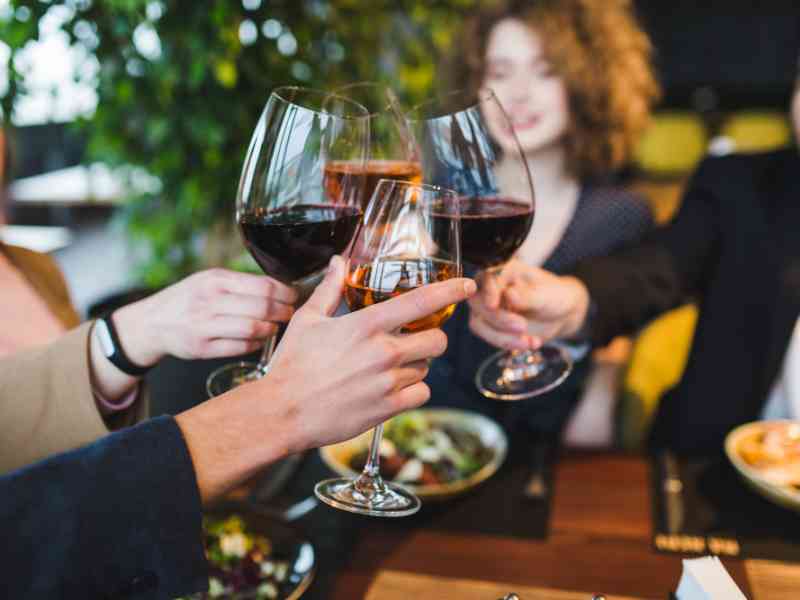 Immagine articolo: Nuovo Codice Strada, Sondaggio Cna Enna: “Crollo della ristorazione per paura etilometro“