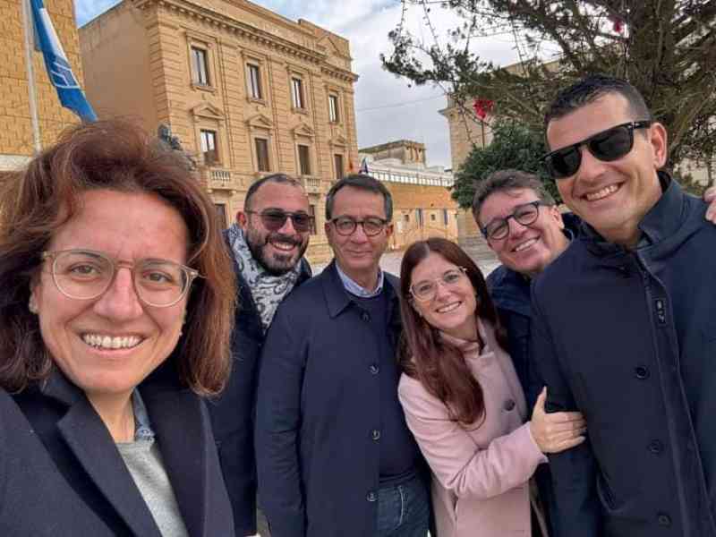 Immagine articolo: Pendolari menfitani. L'assessore Pisano: “Si gioca a buttare fango su chiunque si trovi dalla parte opposta“