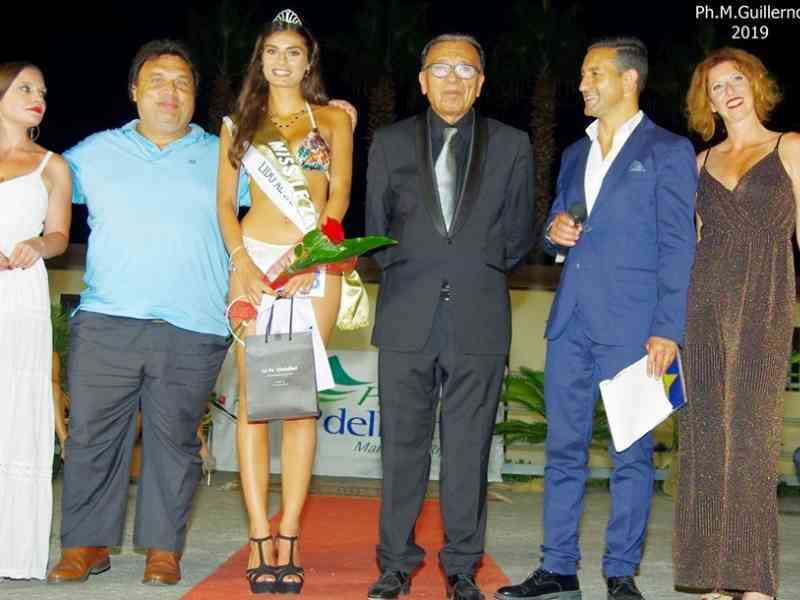 Immagine articolo: La 20enne margheritese Jasmine Gulotta al terzo posto nel concorso di moda “Miss Lidi in passerella” svoltosi a Messina