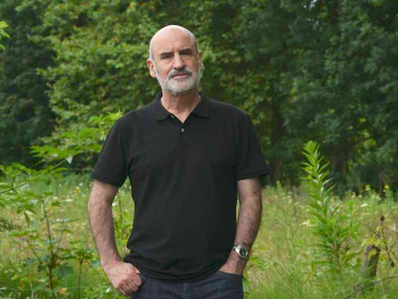 Fernando Aramburu in una foto di Rafel Durabn