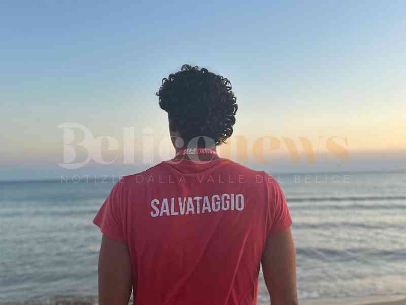 Immagine articolo: Menfi, bagnino e gestore di un lido salvano un uomo trascinato dalla corrente a Lido Fiori