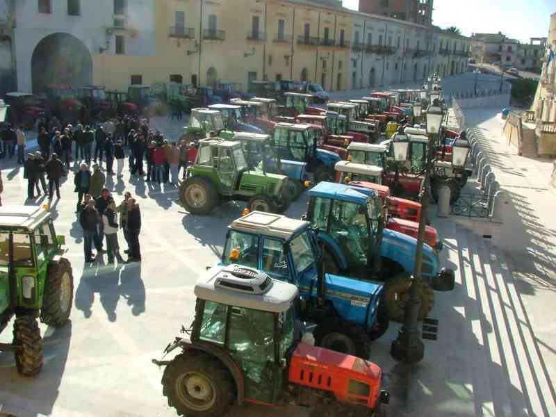 Immagine articolo: Agricoltura al collasso e vendite sotto costo. Domani sera protesta degli agricoltori a Santa Margherita