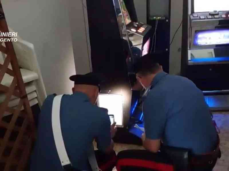 Immagine articolo: Maxi Blitz nelle sale da gioco Agrigentine, 10 denunciati, stangata da 250mila euro