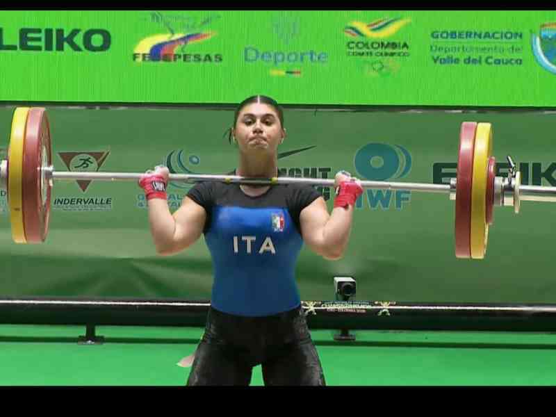 Immagine articolo: Ilenia Vella è medaglia d’argento nello slancio (69 Kg) ai Campionati Mondiali Youth di Calì
