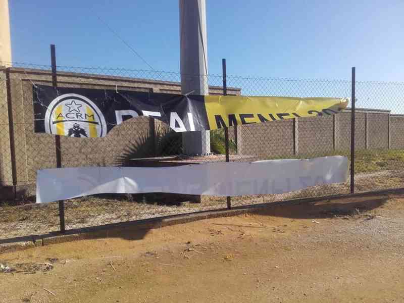 Immagine articolo: Striscioni strappati allo stadio, il Real Menfi condanna il vile gesto