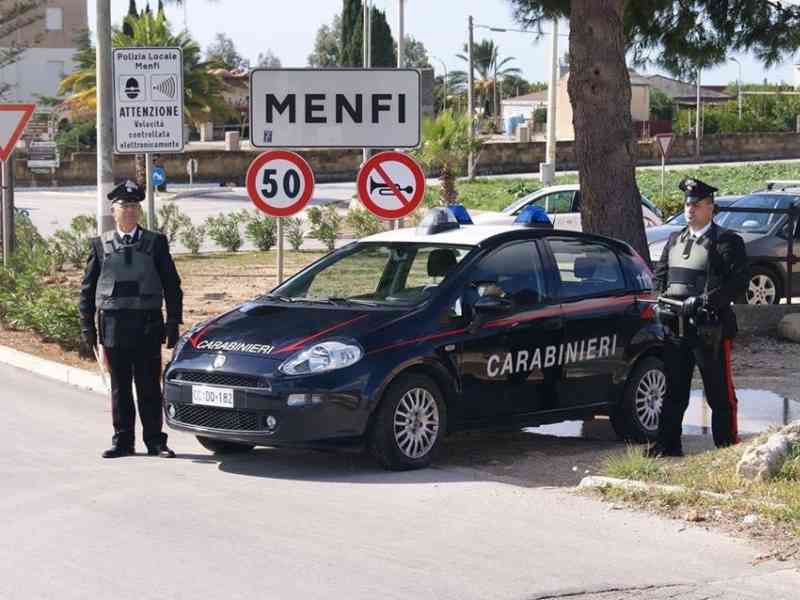 Immagine articolo: Menfi, fermato al volante di un'auto rubata a Sciacca: denunciato per ricettazione