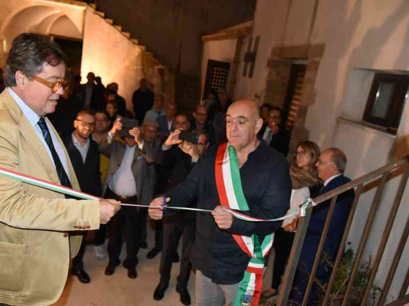 Immagine articolo: (Foto) S.Ninfa, inaugurato il Museo della Preistoria. 150 reperti e tanto altro da vedere