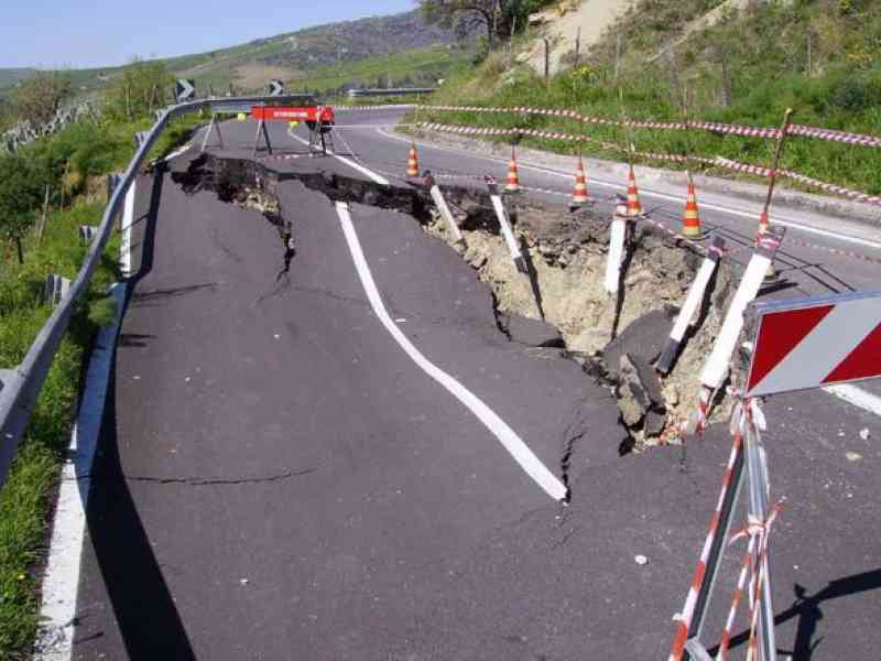 Immagine articolo: Montevago,  messa in sicurezza nodi ad alto rischio della rete viaria comunale. Affidato incarico per la redazione del progetto esecutivo