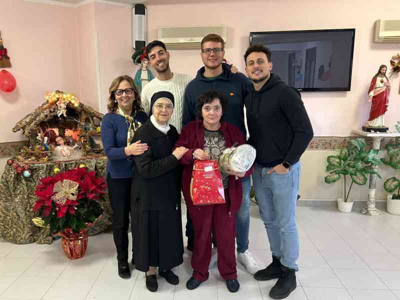 Immagine articolo: Santa Margherita di Belice: Animazione tra gli anziani della Casa di Riposo Mule' promossa dal Rotaract Club Menfi