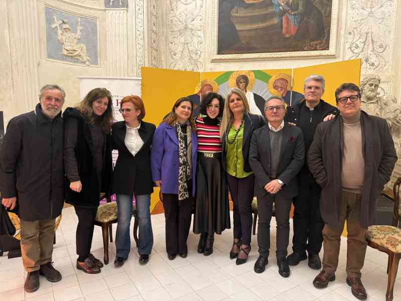 Immagine articolo: “Nodi tra i capelli“: un viaggio tra poesia, emozioni e bellezza a Menfi