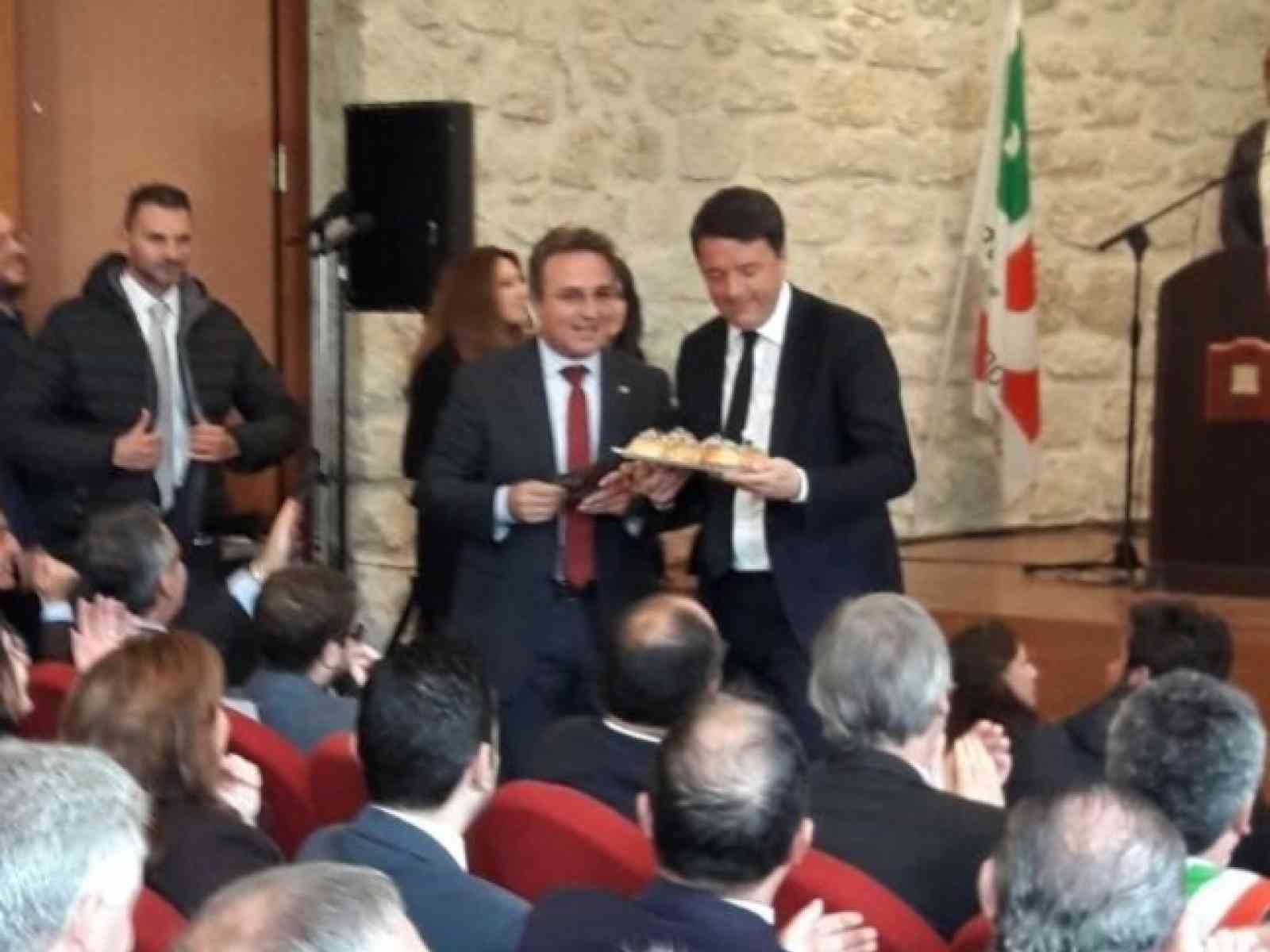 Renzi incontra i sindaci di 4 comuni siciliani 'virtuosi'. C'è anche il sindaco di Sambuca, Leo Ciaccio