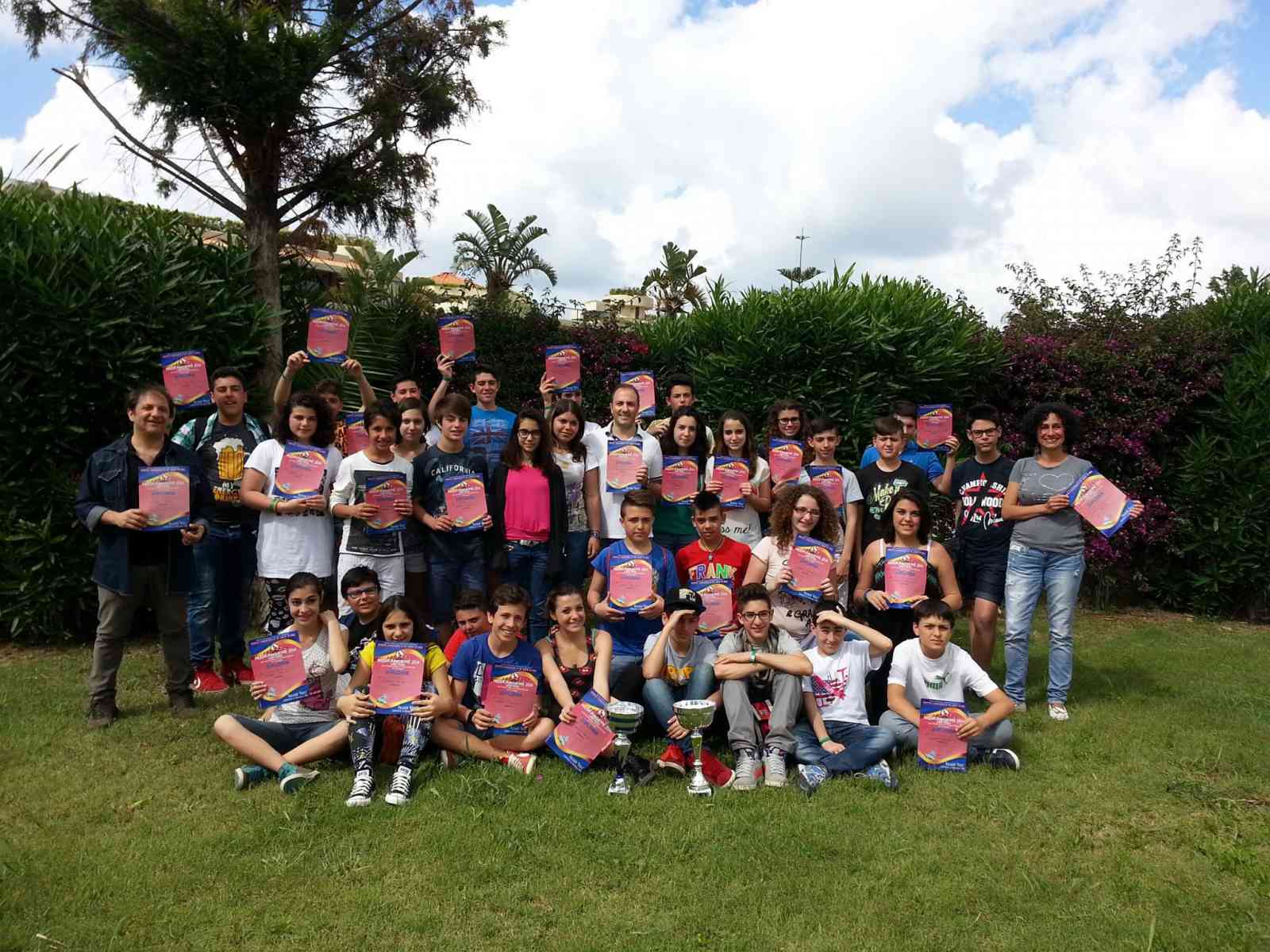 Menfi. Una valanga di premi per i ragazzi dell'i.C. “S.Bivona“ al concorso nazionale “MusicandoInsieme2014“