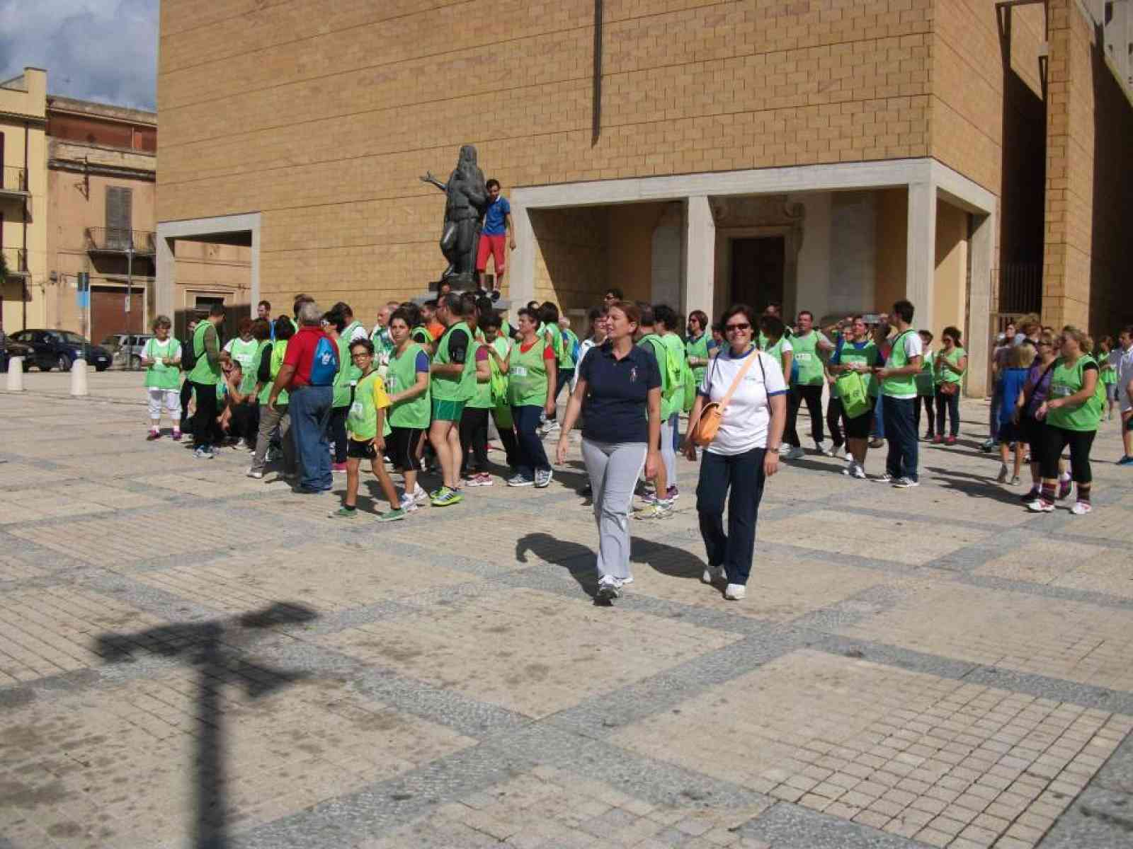 Grande partecipazione per la “Giornata Nazionale del Camminare”. 5km a piedi insieme