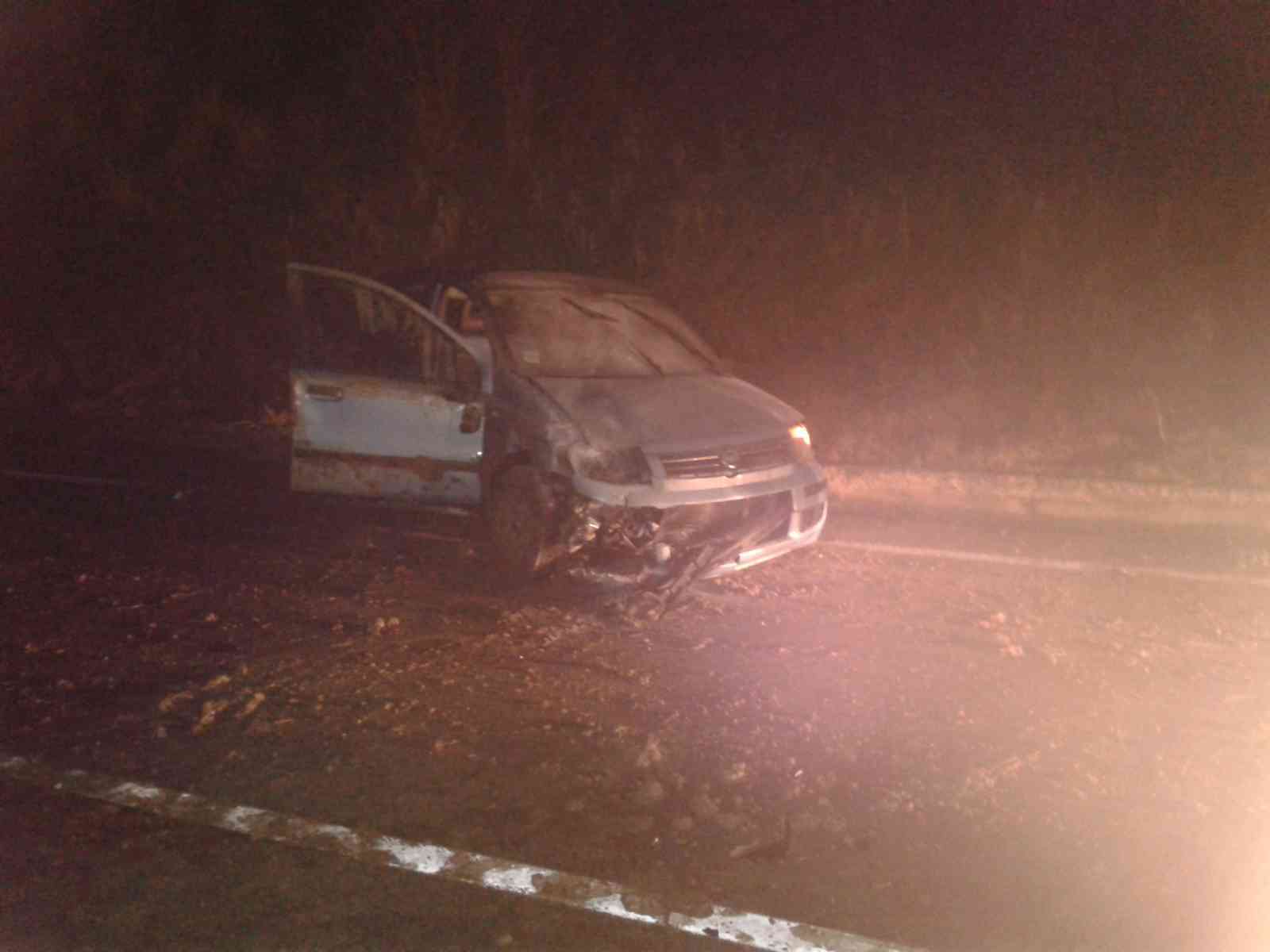 ESCLUSIVO Auto si ribalta sulla Fondovalle Palermo Sciacca FOTO