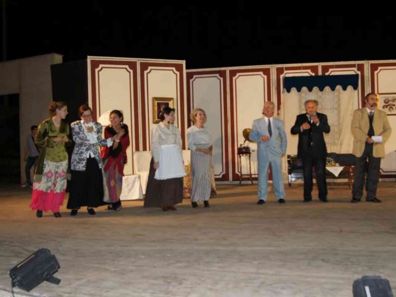 Menfi. La solidarietà va in scena, stasera e domani la commedia “Figghi di Nuddu“