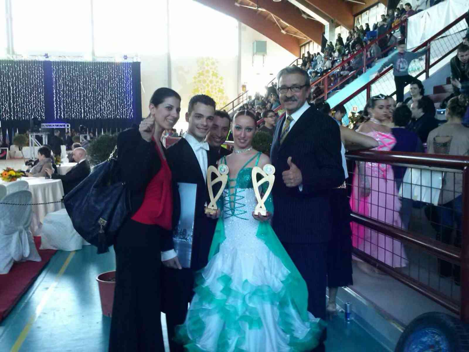 I saccensi Sabella e Bilello vincono i titoli mondiali di liscio unificato e ballo da sala, cat. over 16