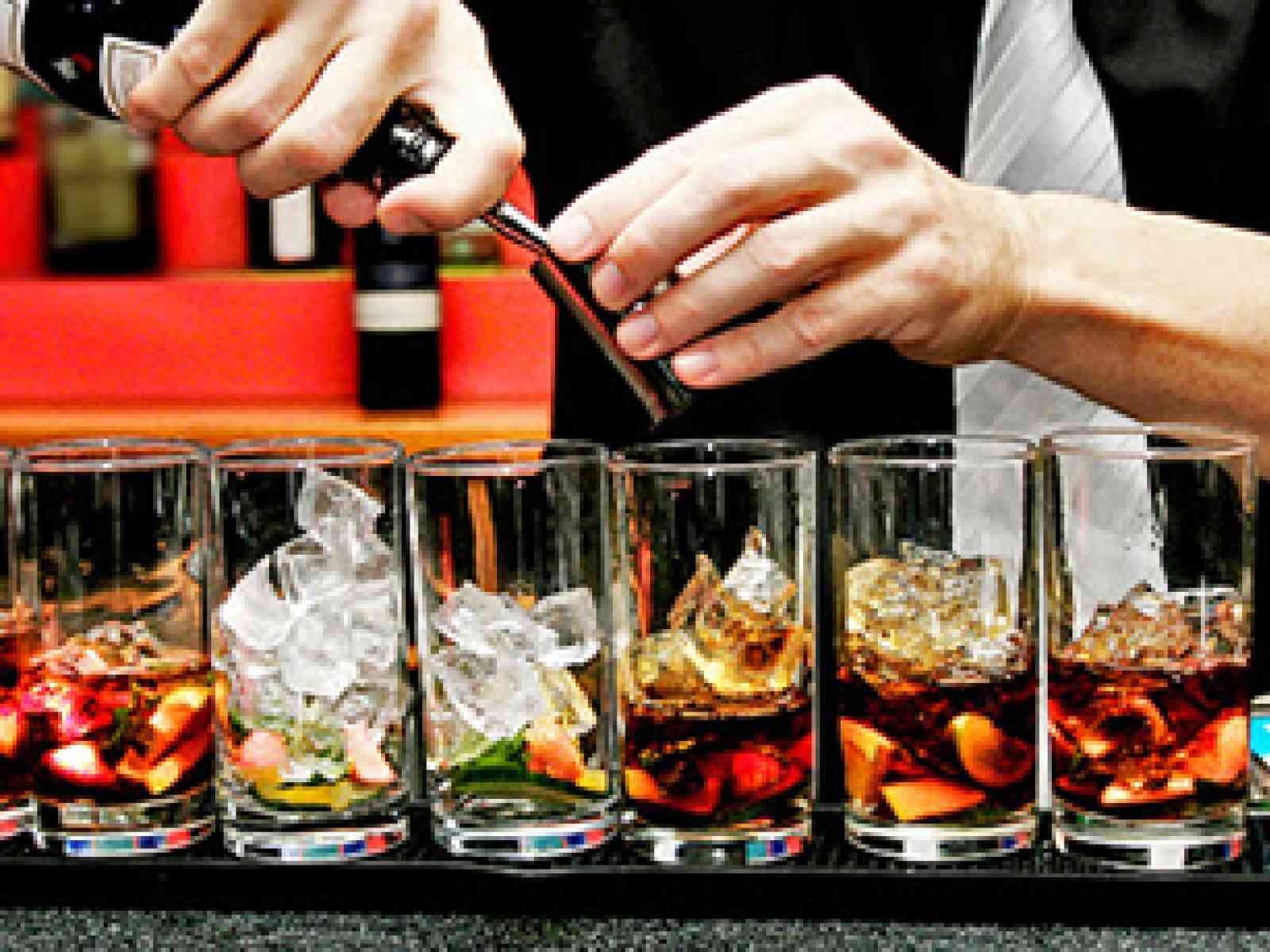 Menfi. Alcolici a minorenni, la Polizia multa due locali di Porto Palo