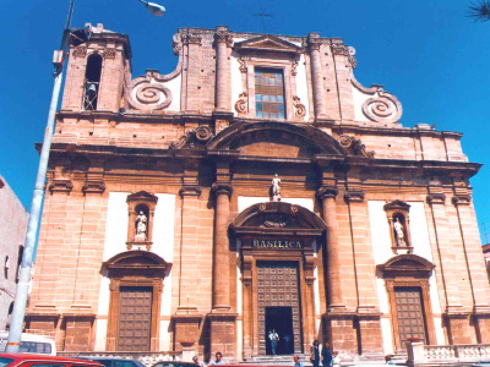 L' amministrazione inizia a programmare il natale con i commercianti della Perriera