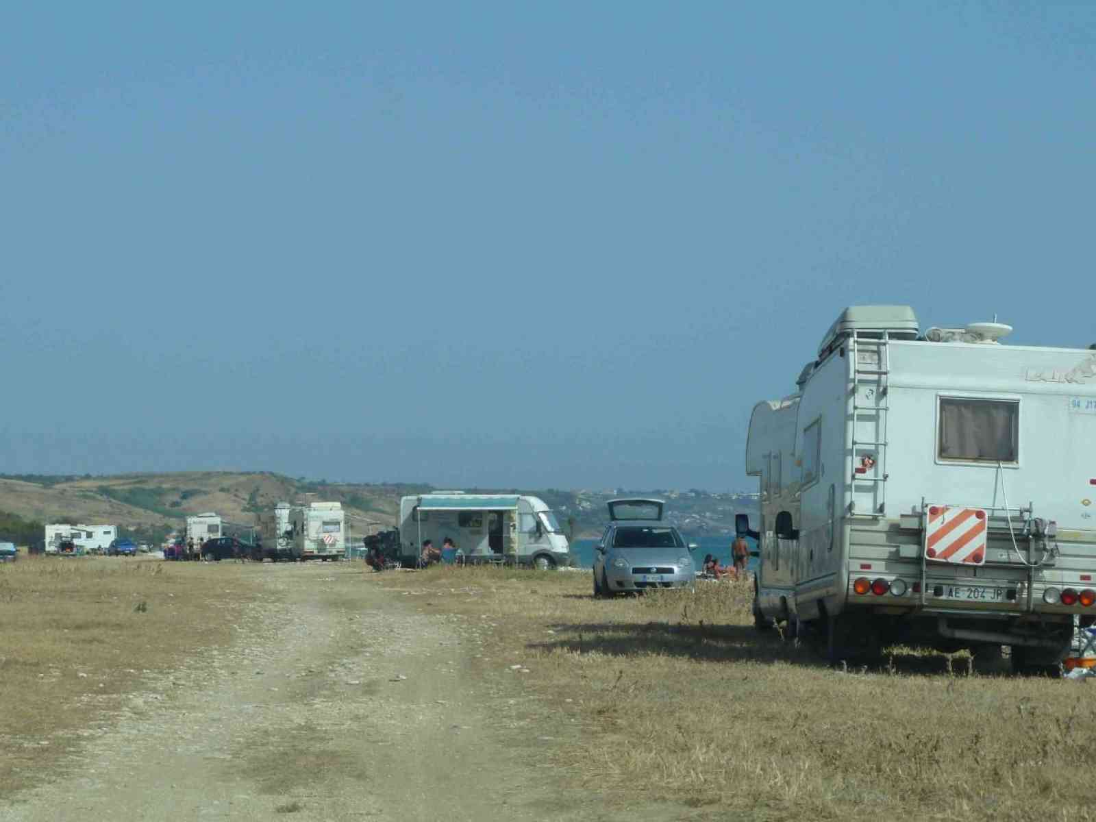A Bertolino tornano i camperisti abusivi