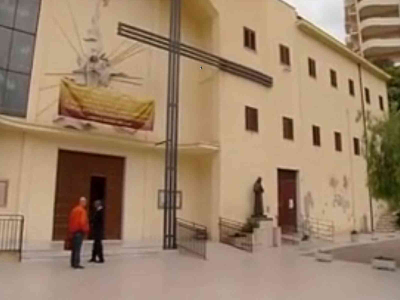 Sciacca. Giovani danneggiano chiesa dei Cappuccini e fanno sesso davanti a statua di Padre Pio