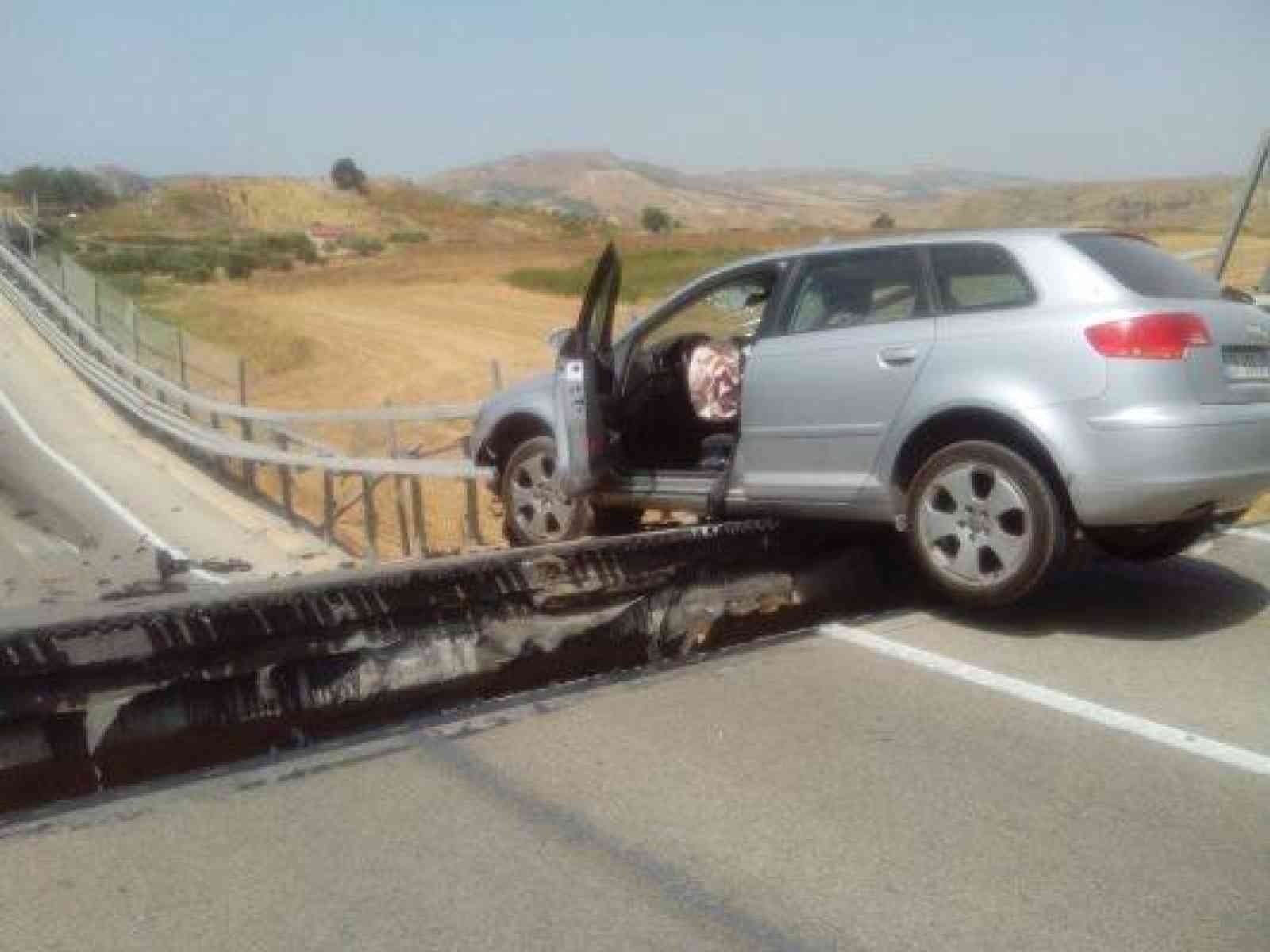 Moscatt (PD) e Marinello (NCD) intervengono sulla disastrosa vicenda del crollo del ponte nell'Agrigentino