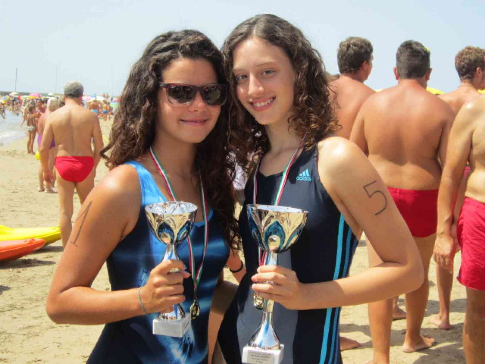 Porto Palo di Menfi. Nuoto di fondo. Vince la 16enne Jessica Genovese di Salaparuta