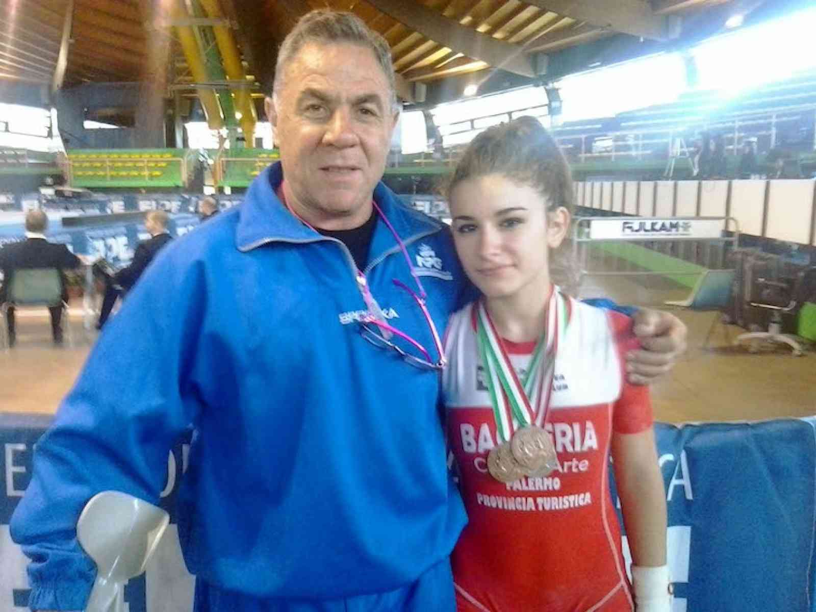Salaparuta. Sollevamento pesi, la giovanissima Palazzolo vince 3 medaglie alle finali nazionali