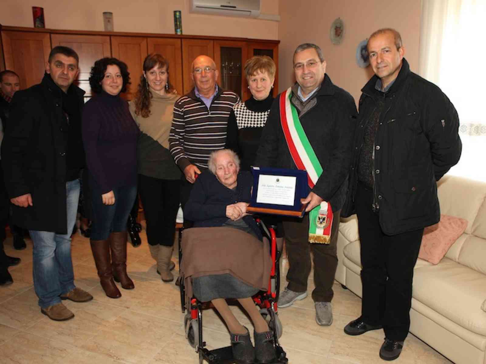 Grande festa a Gibellina per i cento anni di Antonia Fontana