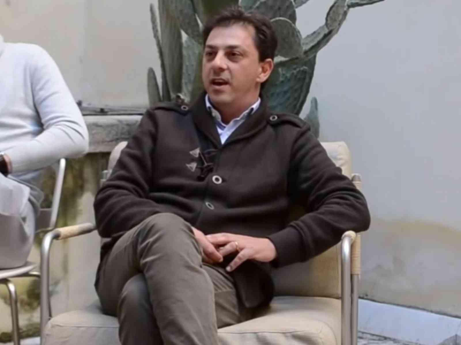 Menfi. Il consigliere Viviani rinuncia ad indennità e devolve compenso a 3 associazioni sportive