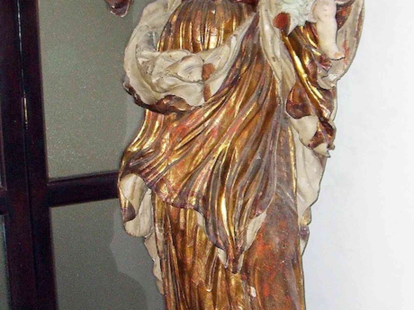 Rimasero intatte dopo il sisma del '68, cinque statue in esposizione nella Matrice