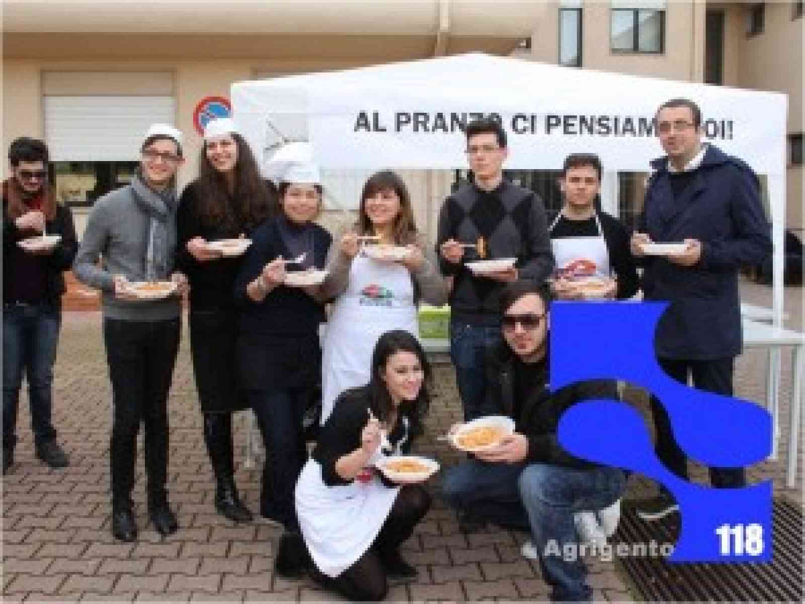 “Pasta cu sucu pi tutti”. Il titolo della protesta degli universitari di Agrigento