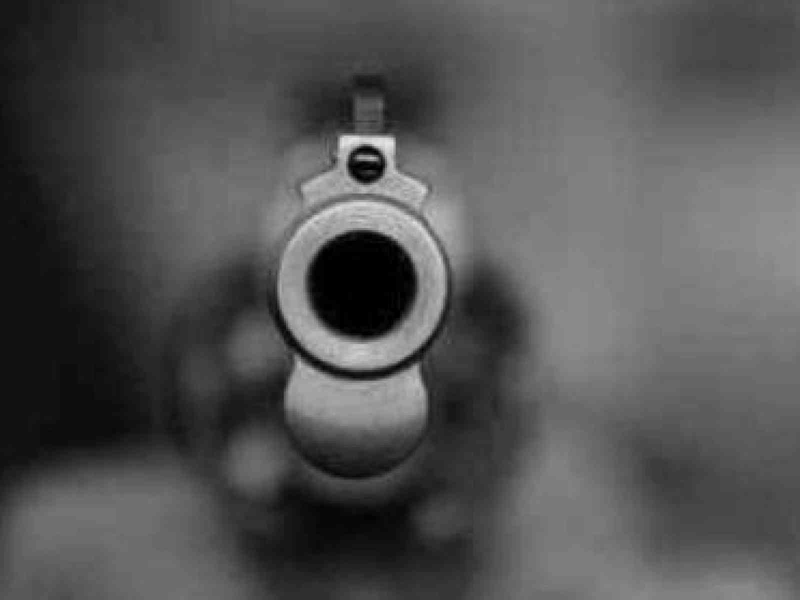 Sciacca. Uomo spara contro autovettura su cui si trovavano l'ex moglie e un suo amico