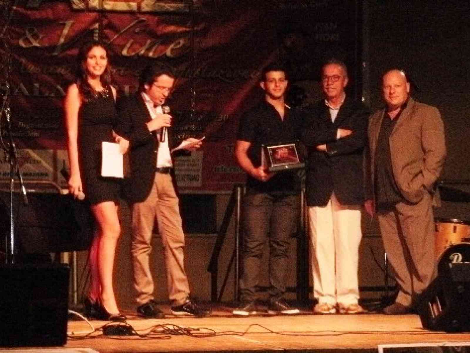 Il giovane campione Pizzolato premiato dall'Amministrazione