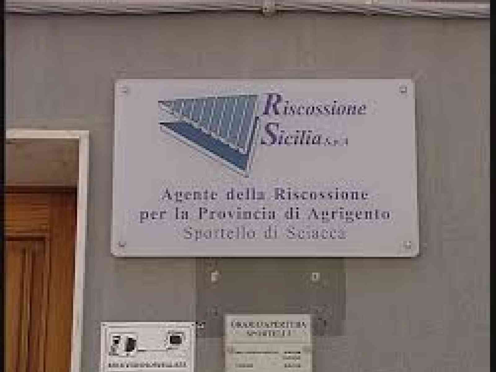Declassamento sportelli Riscossione Sicilia. M5S:“Governo sordo e una Società cieca“.