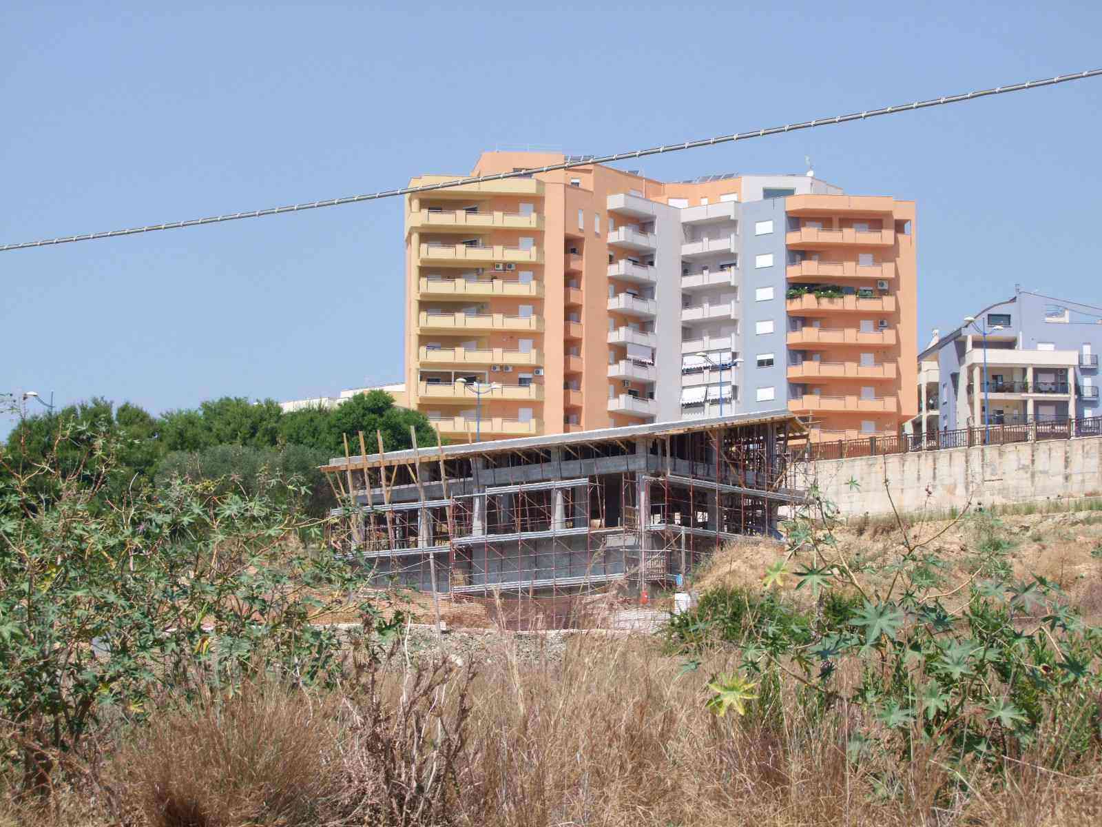 Il lettore scrive: << Serviva a Sciacca questo Ecomostro? >>