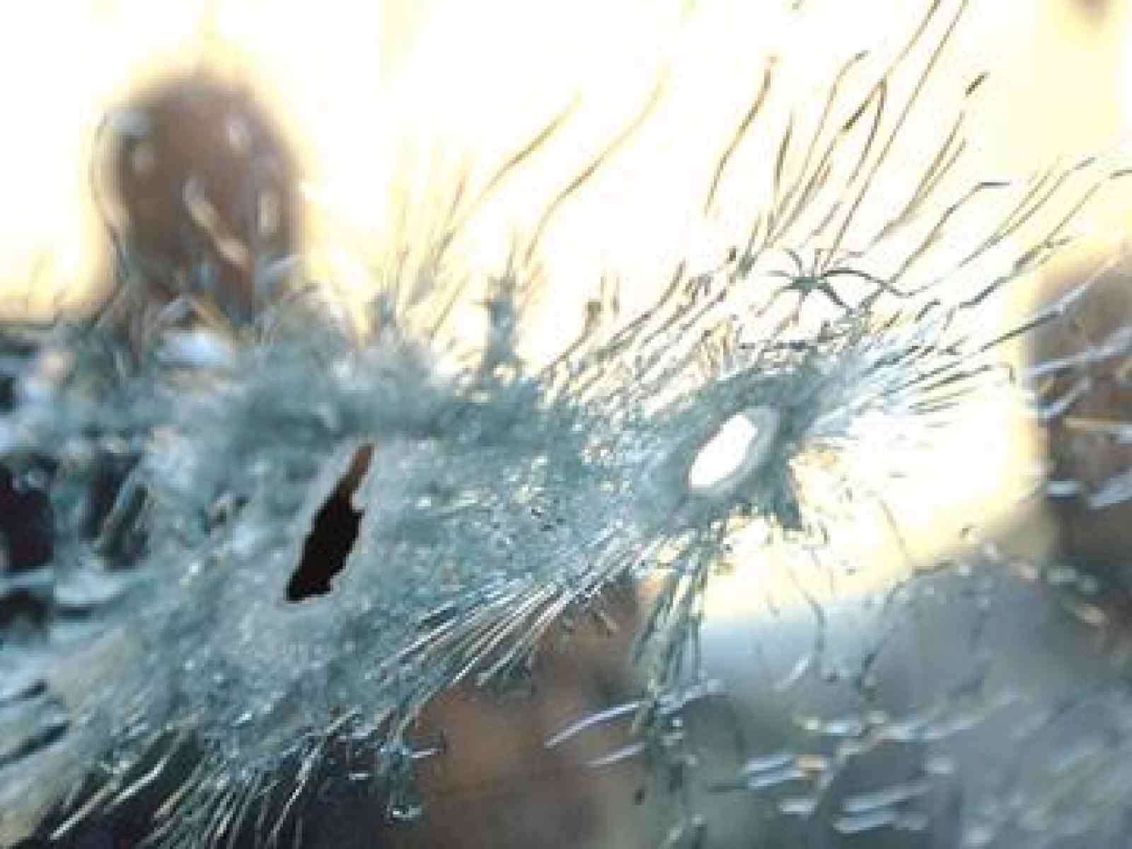 Castelvetrano. Spari su auto Europol colpita da colpi di arma da fuoco