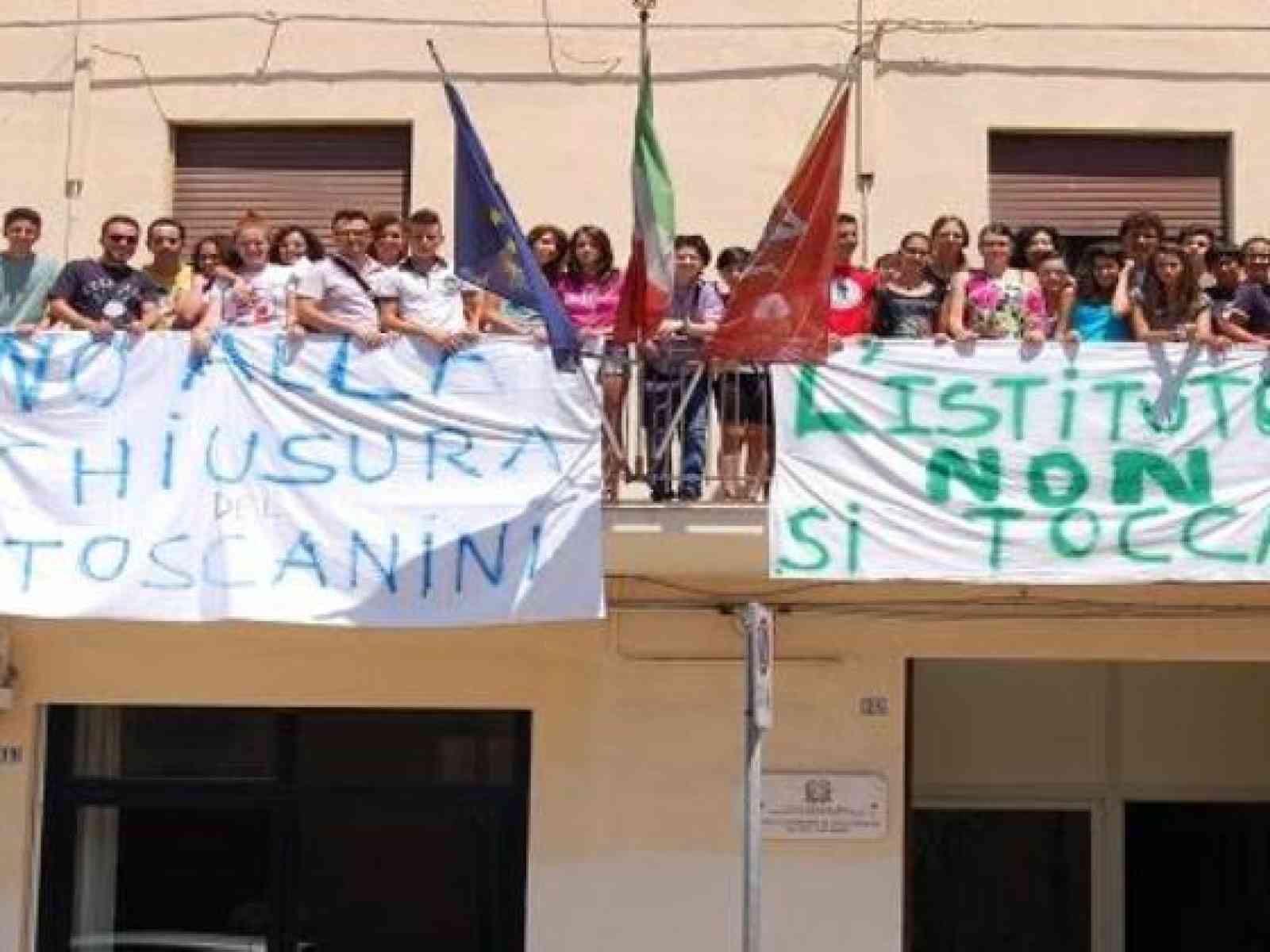 Studenti occupano il “Toscanini“ a Ribera