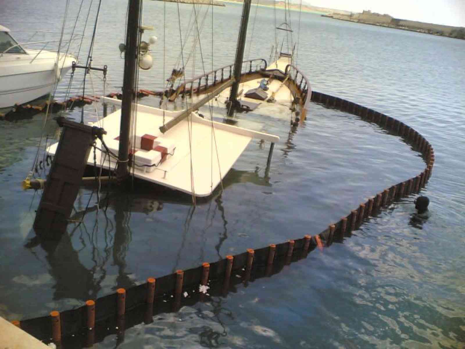E' Affondato lo storico veliero di Porto Palo