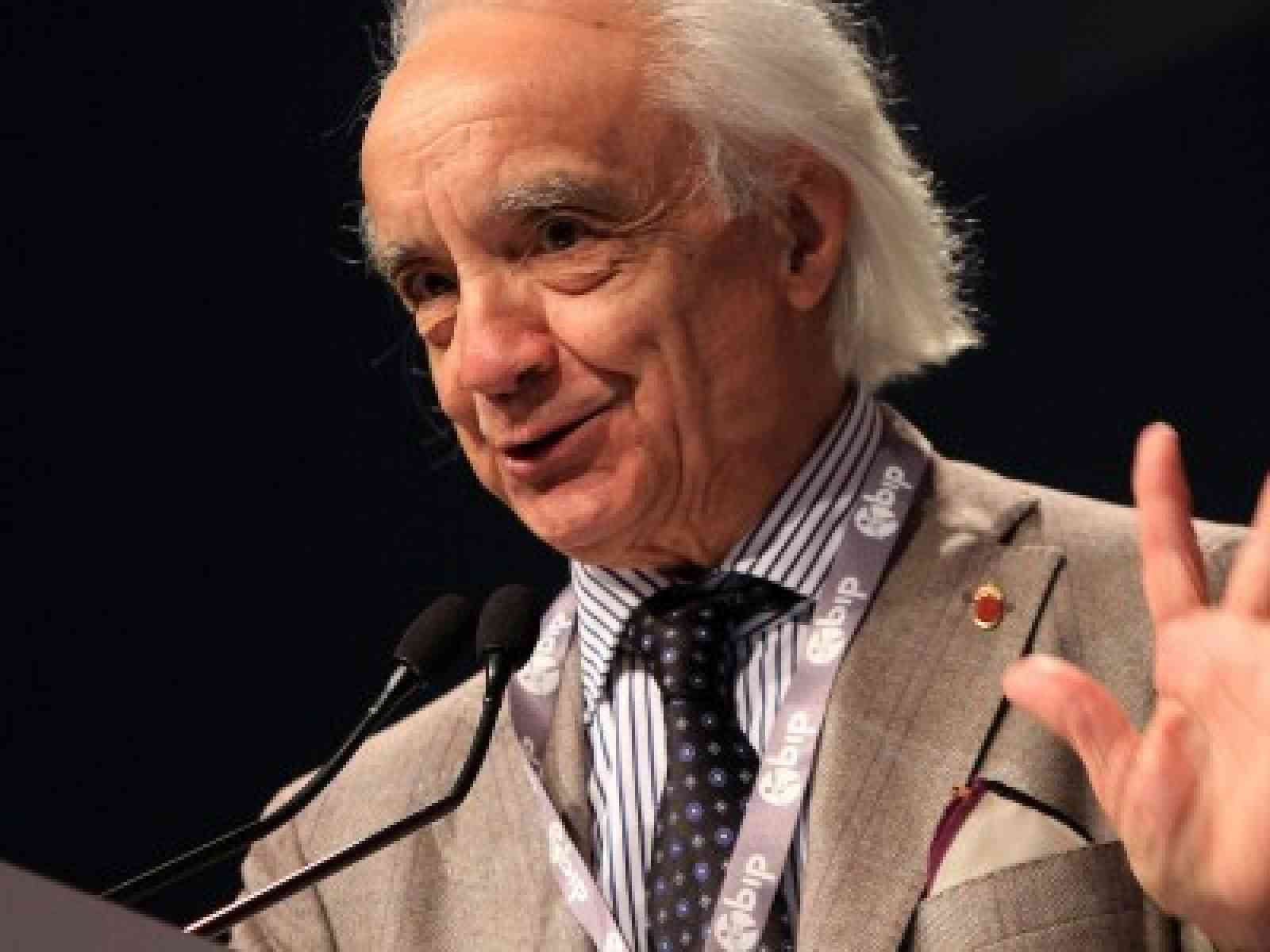 Crocetta prepara le valige per Zichichi