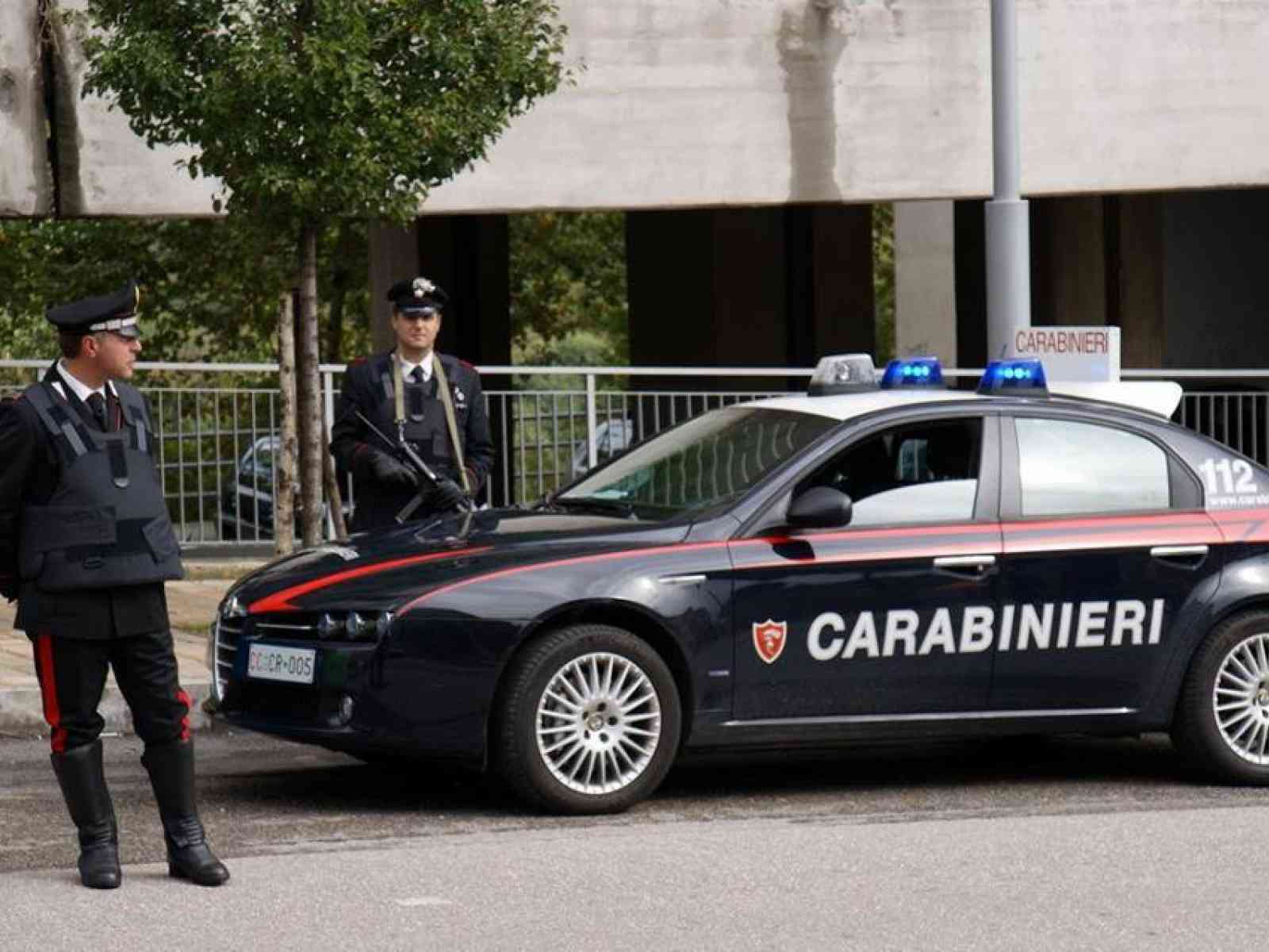 Immagine articolo: Salaparuta, festa di compleanno in appartamento: sanzionati dai Carabinieri