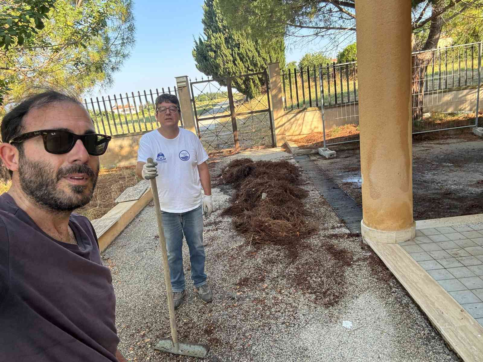 Immagine articolo: Clemente replica su facebook a “Verso Menfi“: “continuano a criticare da dietro una tastiera. Lavoriamo per Menfi, anche con le mani“